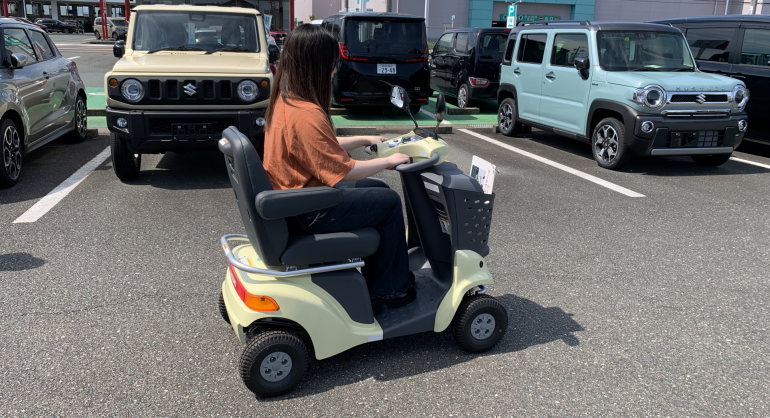 ディーラーでの試乗調査